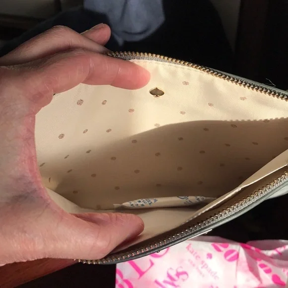 🔥 Kate Spade Small Handbag/Wristlet - Picture 4 of 7